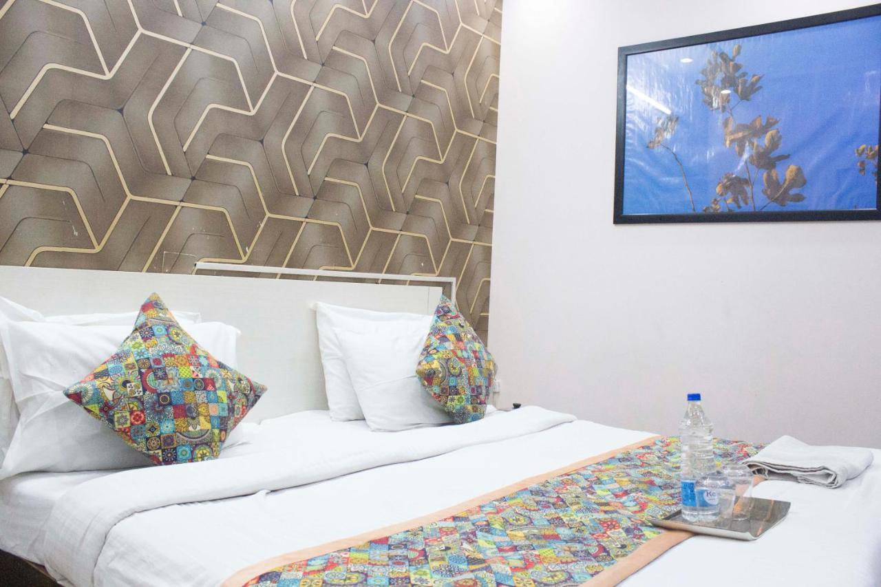 Jsb Hotel فريد آباد المظهر الخارجي الصورة