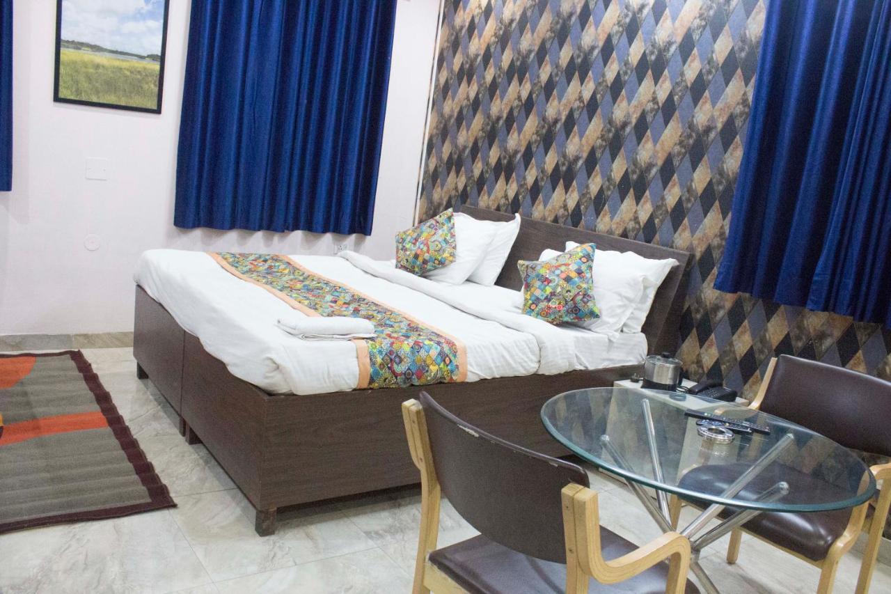 Jsb Hotel فريد آباد المظهر الخارجي الصورة