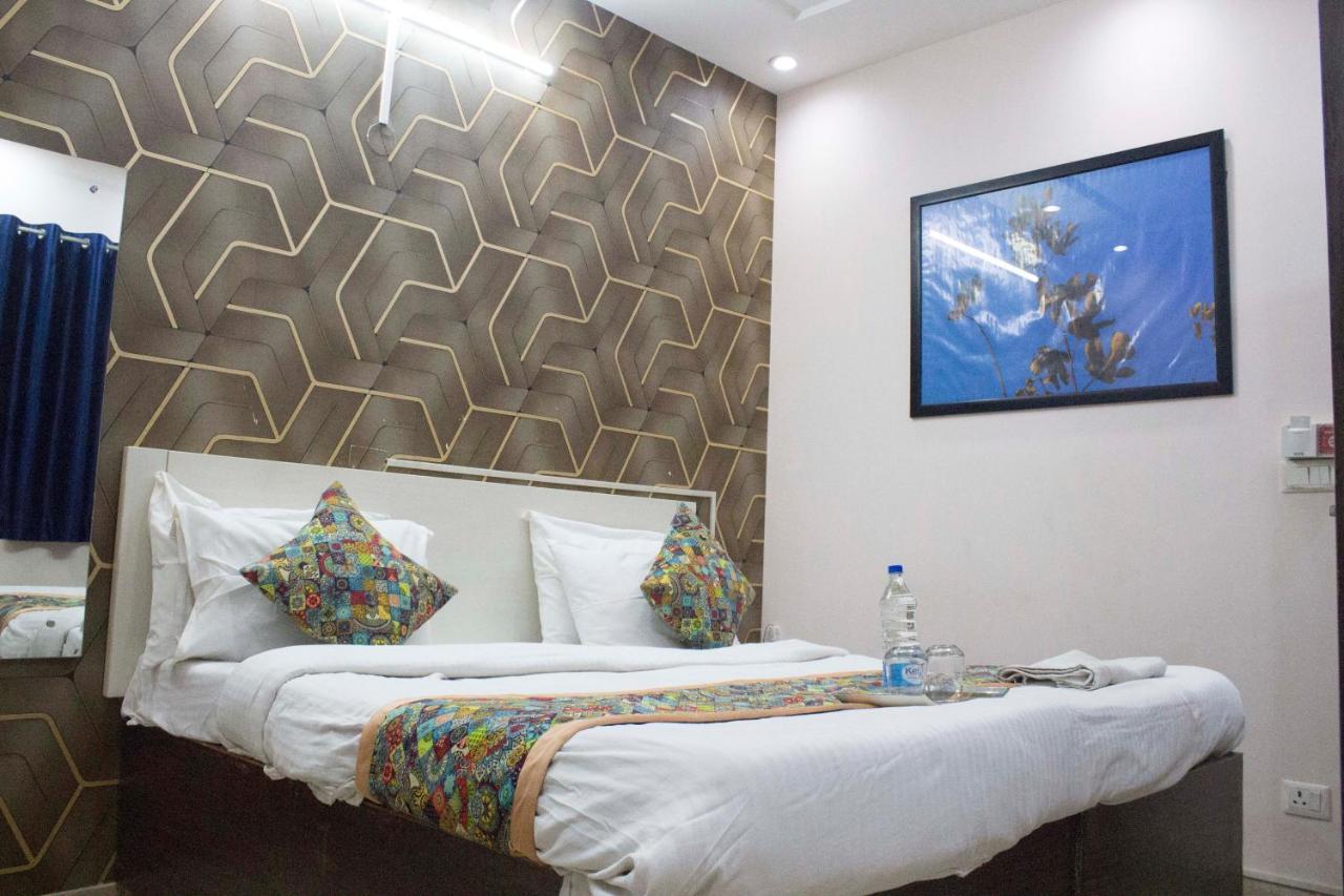 Jsb Hotel فريد آباد المظهر الخارجي الصورة