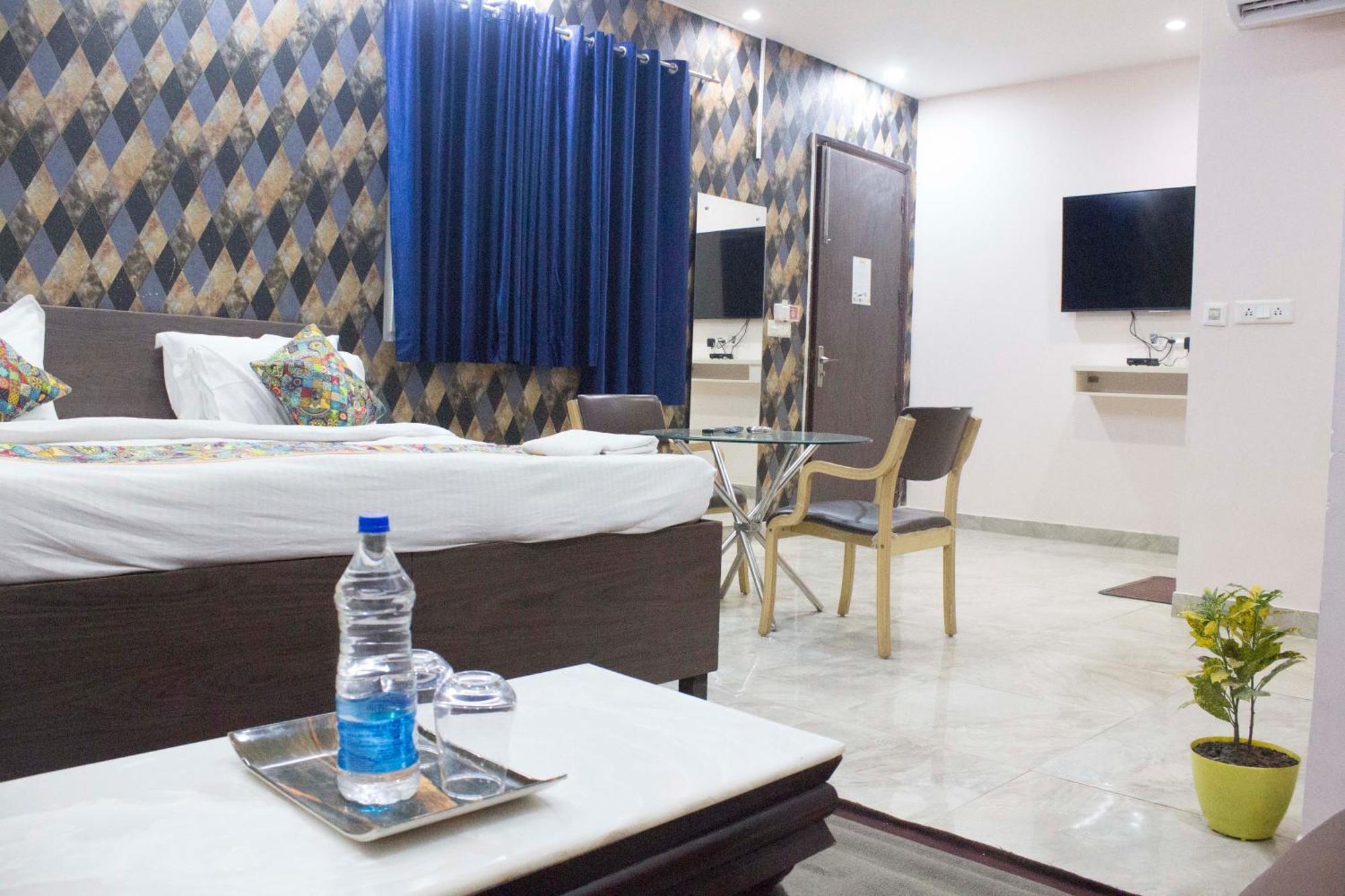 Jsb Hotel فريد آباد المظهر الخارجي الصورة